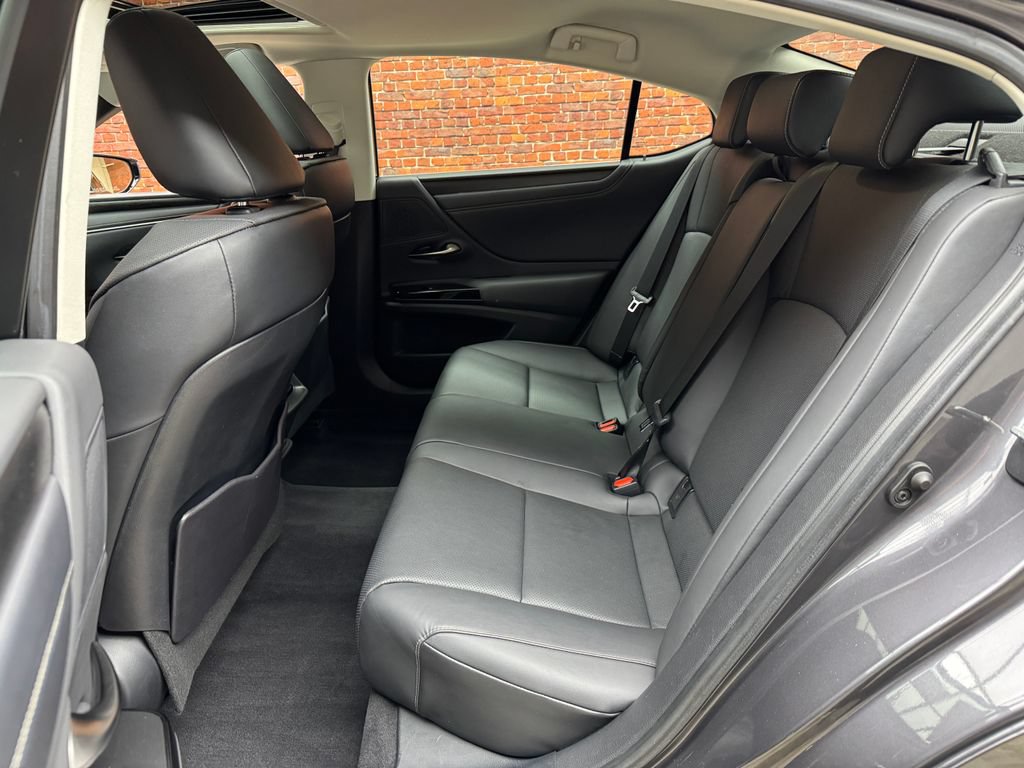 Used 2023 Lexus ES 350 w/ Premium Package FWD image 24