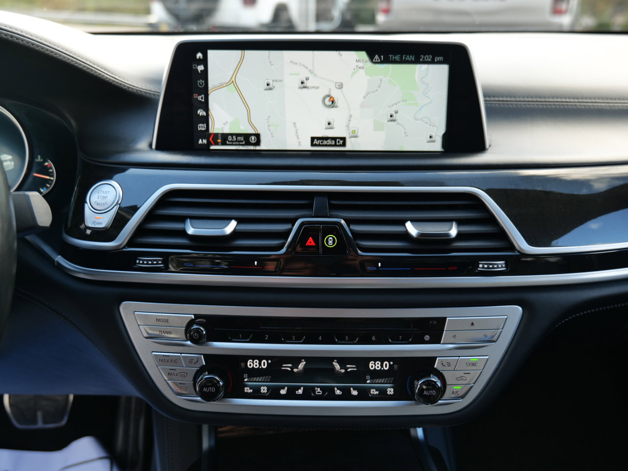 Used 2018 BMW M760i xDrive image 22