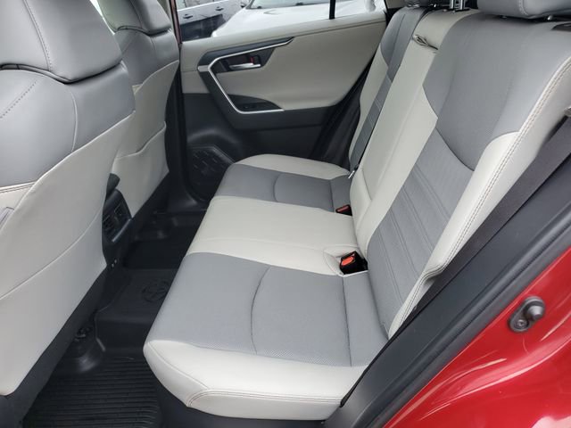 Used 2020 Toyota RAV4 Limited w/ Limited Grade Weather Package AWD/4WD image 27