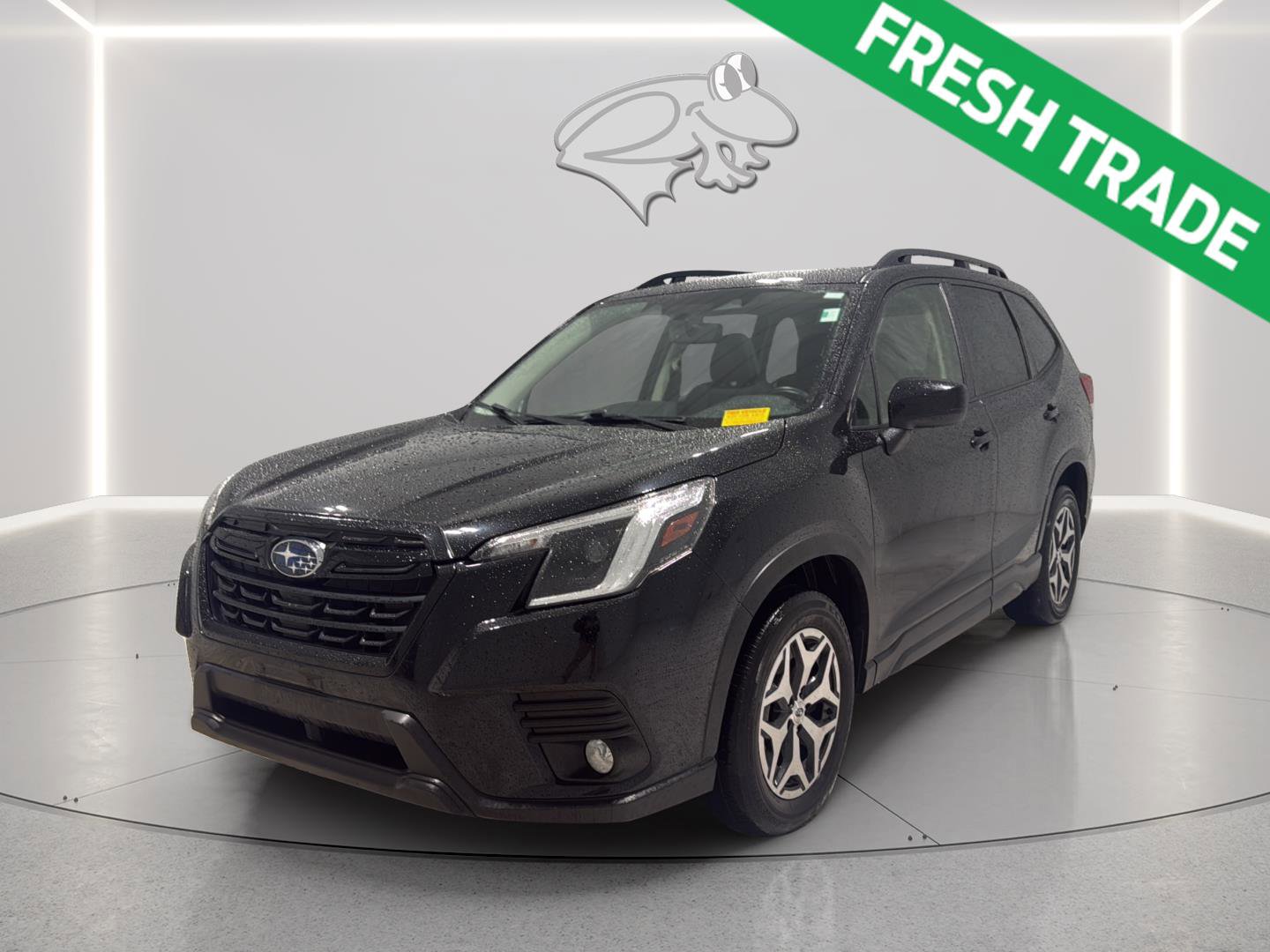 Used 2023 Subaru Forester Premium image 1