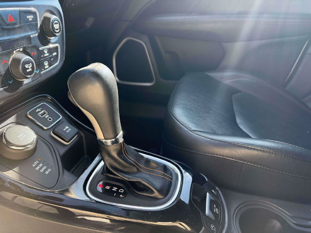 Used 2019 Jeep Compass Limited AWD/4WD image 26