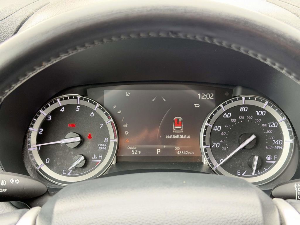 Used 2022 Toyota Highlander XLE image 11