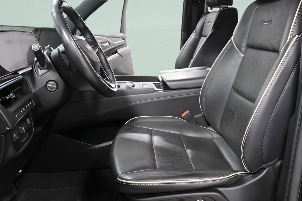 Used 2023 Cadillac Escalade Sport w/ Touring Package image 21