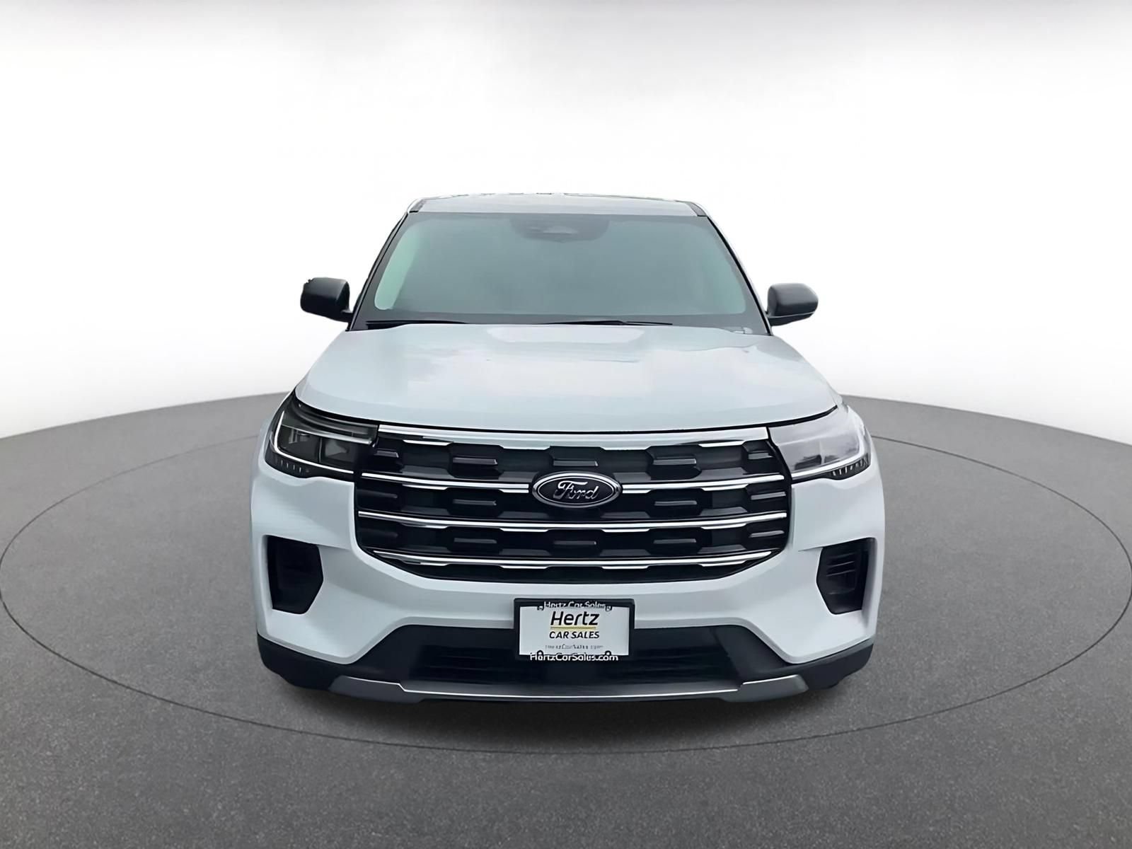 Used 2026 Ford Explorer Active AWD/4WD image 4