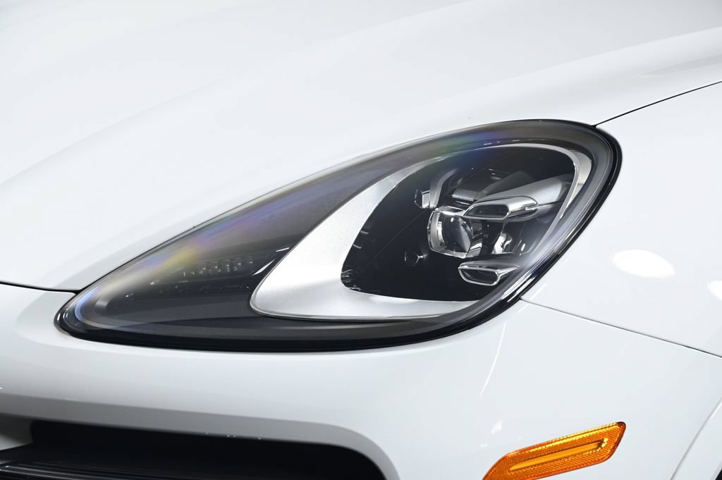 Certified 2023 Porsche Cayenne AWD/4WD image 23