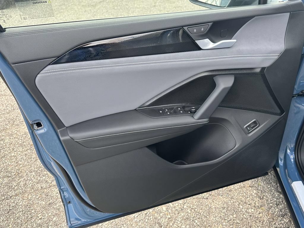 New 2026 Volkswagen Tiguan SE AWD/4WD image 11