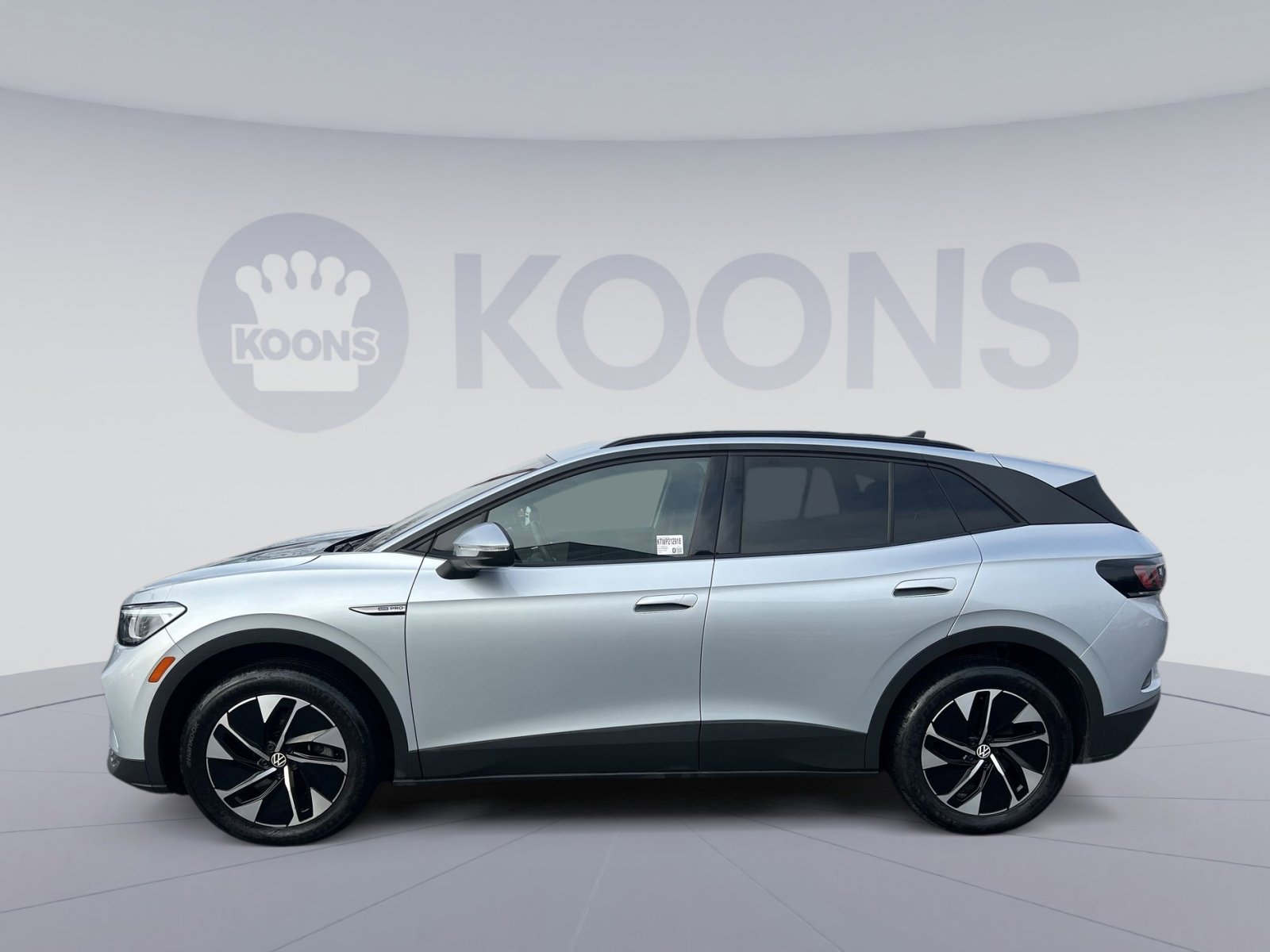 Used 2021 Volkswagen ID.4 Pro image 2