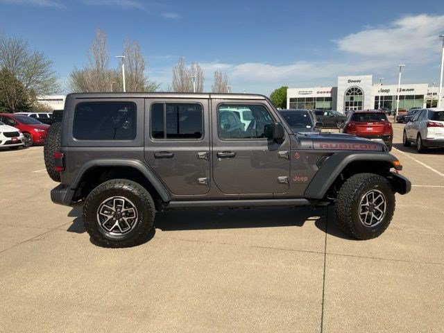 Certified 2025 Jeep Wrangler Unlimited Rubicon AWD/4WD image 5