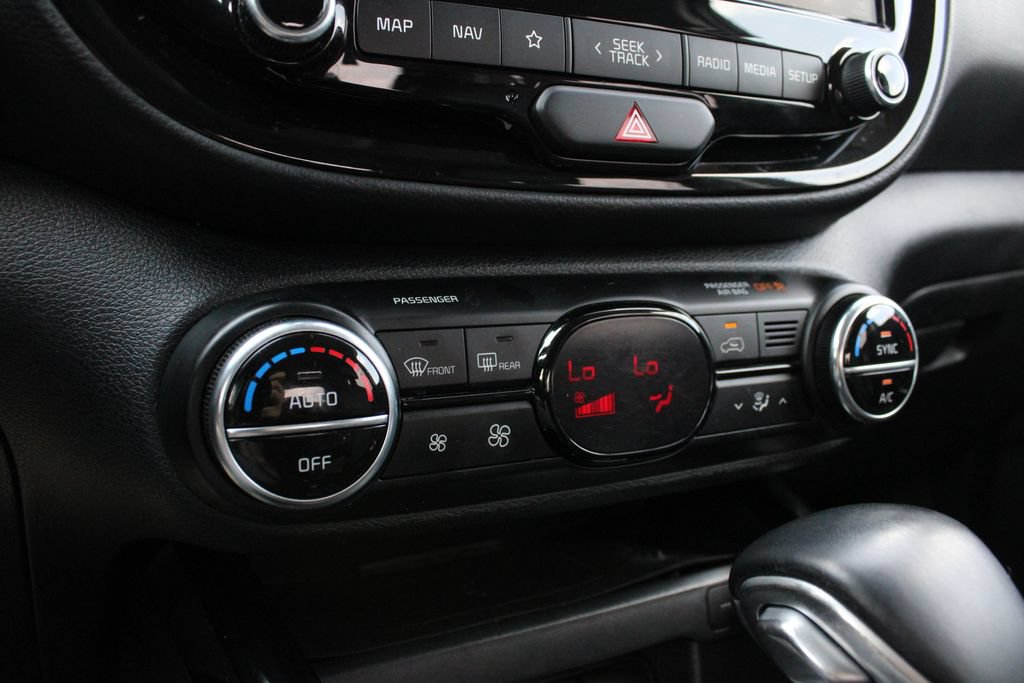 Used 2020 Kia Soul EX FWD image 16