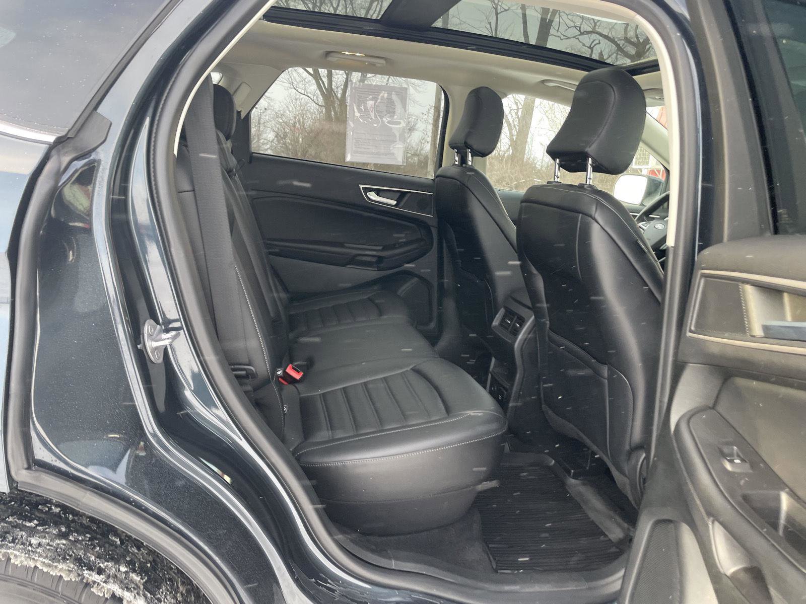 Used 2022 Ford Edge SEL w/ Convenience Package image 25