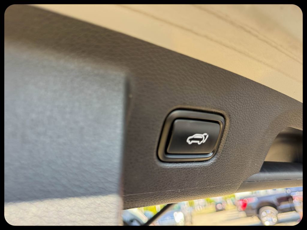 Used 2022 Kia Telluride EX w/ EX Premium Package AWD/4WD image 19
