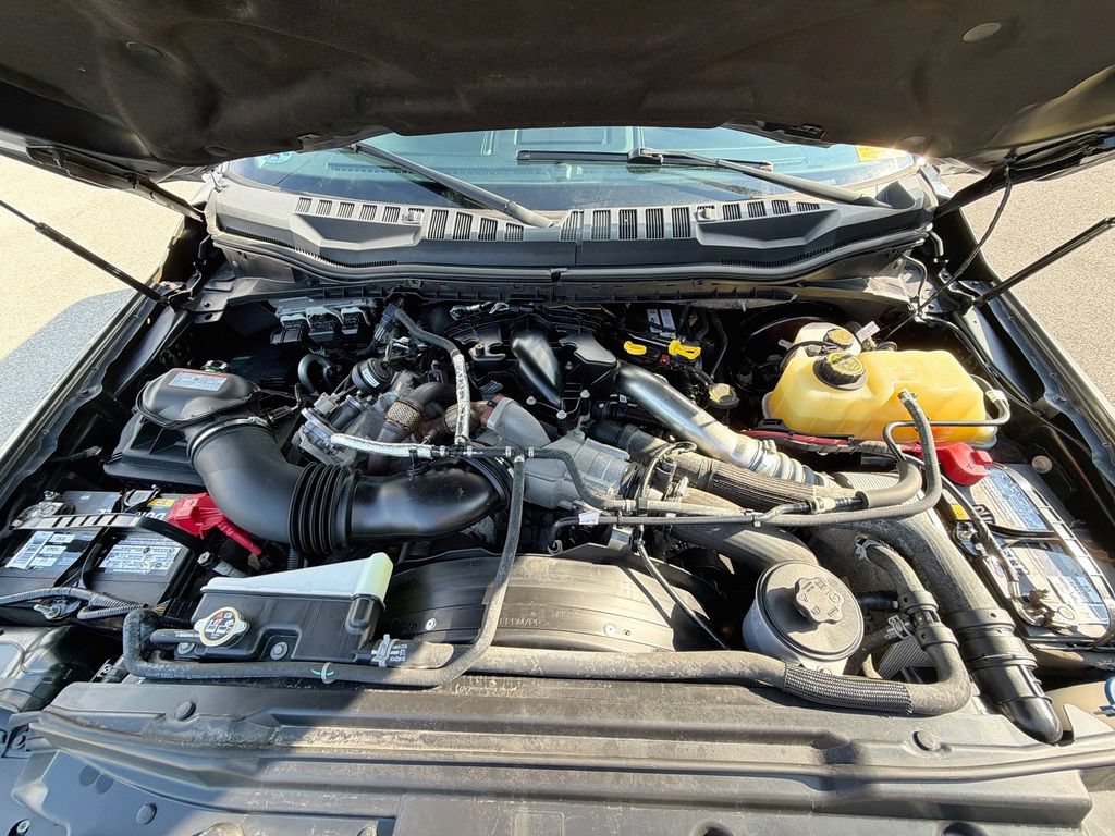 Used 2019 Ford F350 Lariat w/ Chrome Package AWD/4WD image 33