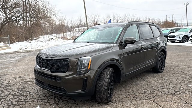 Used 2022 Kia Telluride EX w/ EX Premium Package image 7