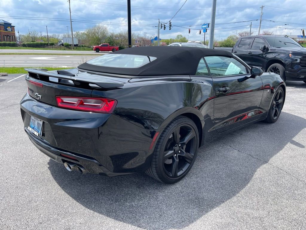 Used 2018 Chevrolet Camaro SS image 3