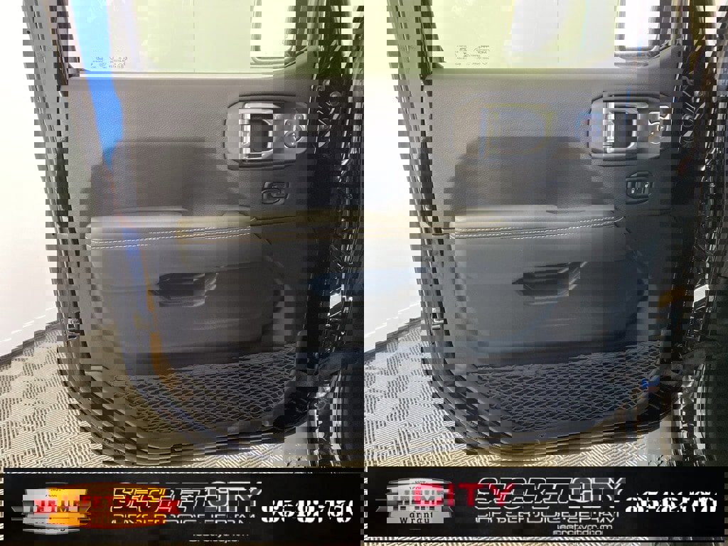 New 2026 Jeep Gladiator Sport image 12