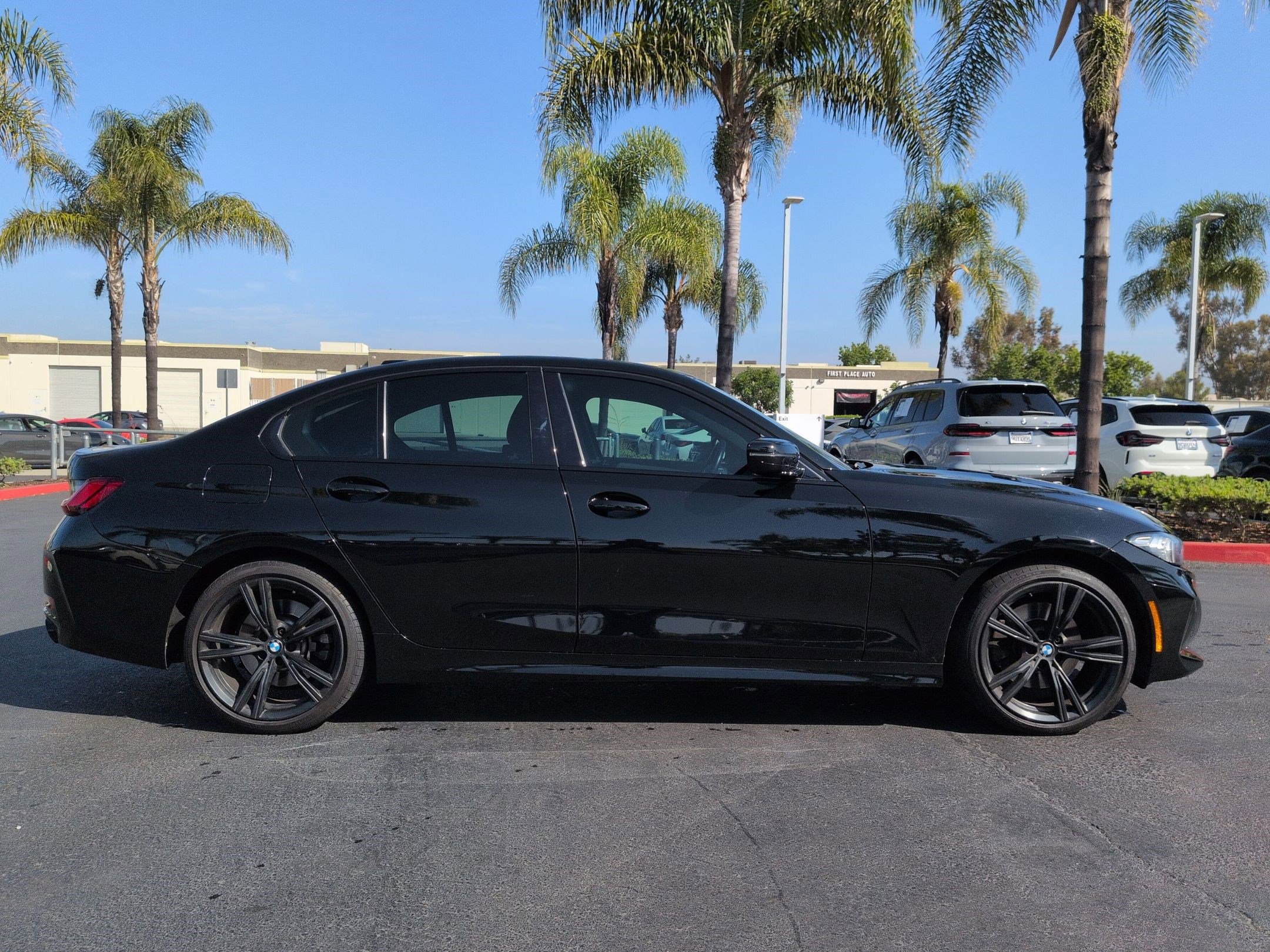Certified 2023 BMW 330i Sedan w/ Convenience Package RWD image 11