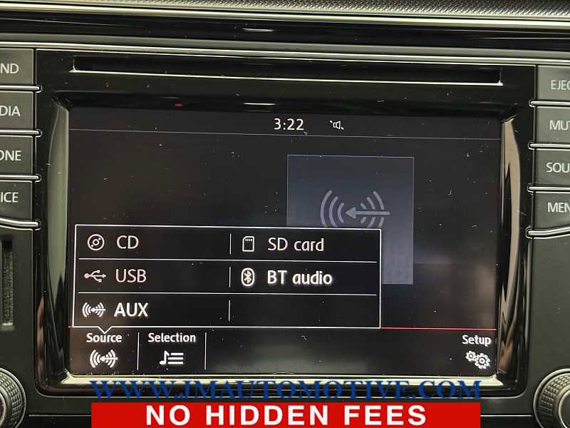 Used 2017 Volkswagen Passat 1.8T R-Line w/ R-Line Lighting Package image 26