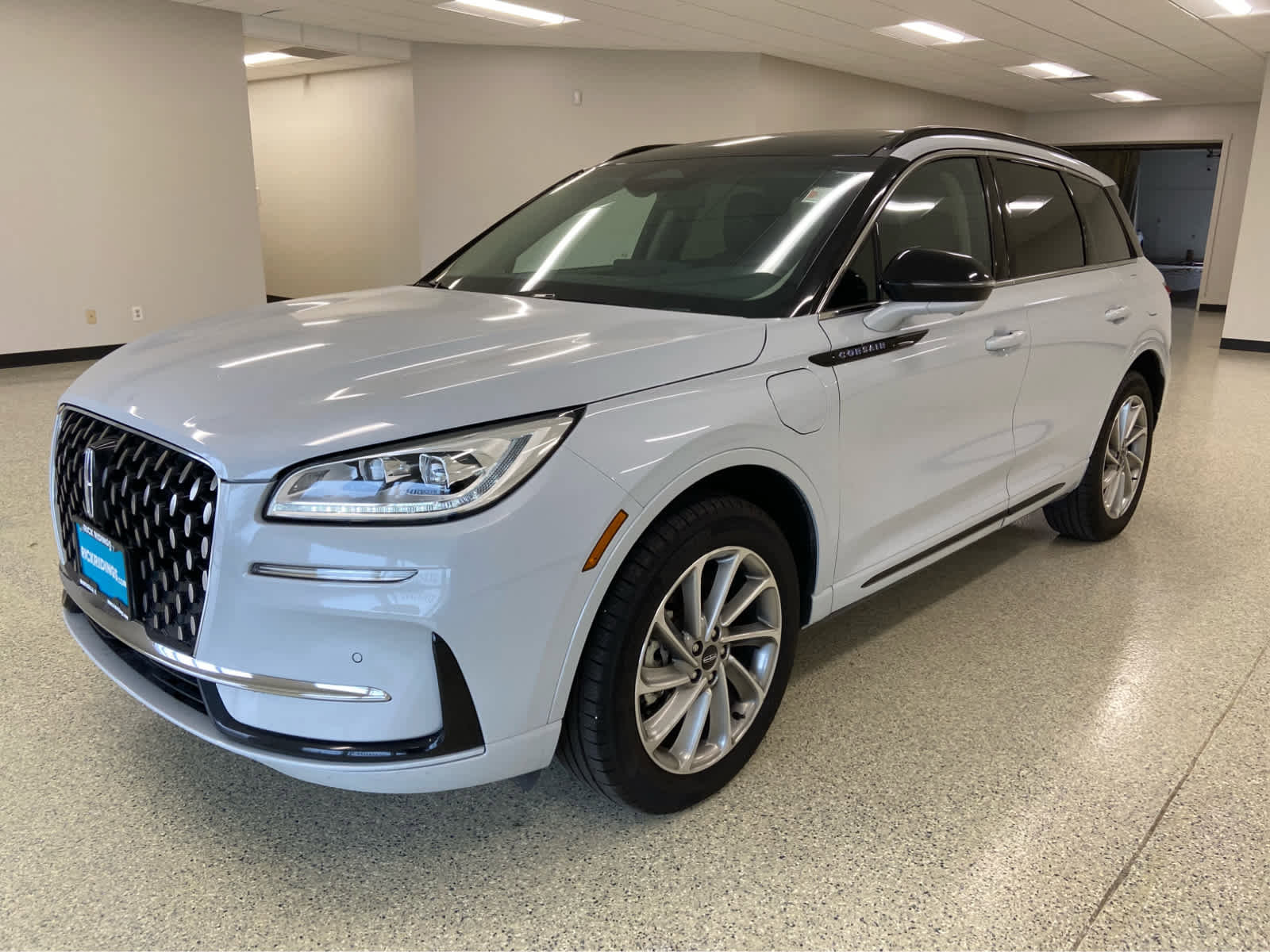 Used 2025 Lincoln Corsair Grand Touring w/ Equipment Group 301A video 1