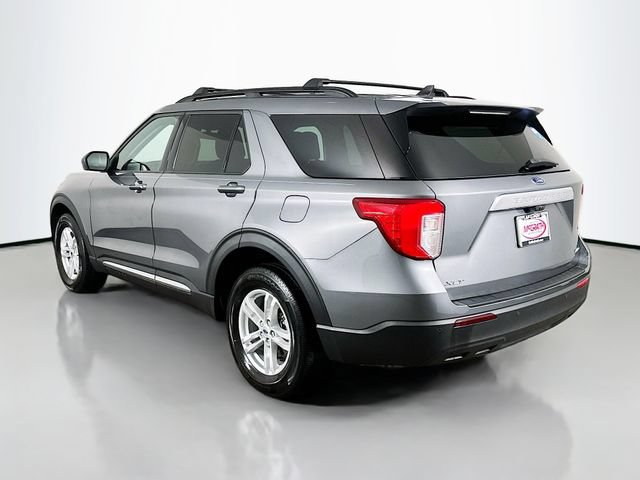 Used 2023 Ford Explorer XLT AWD/4WD image 18