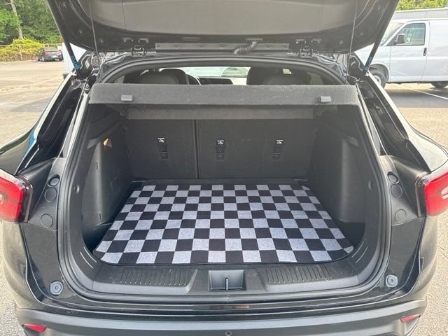 Used 2025 Chevrolet Trax RS w/ Sunroof Package FWD image 13