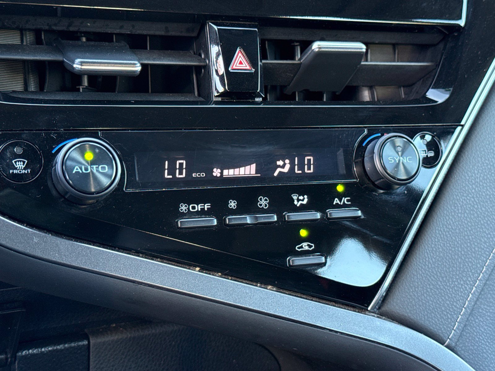 Used 2024 Toyota Camry XSE w/ Navigation Package FWD image 35