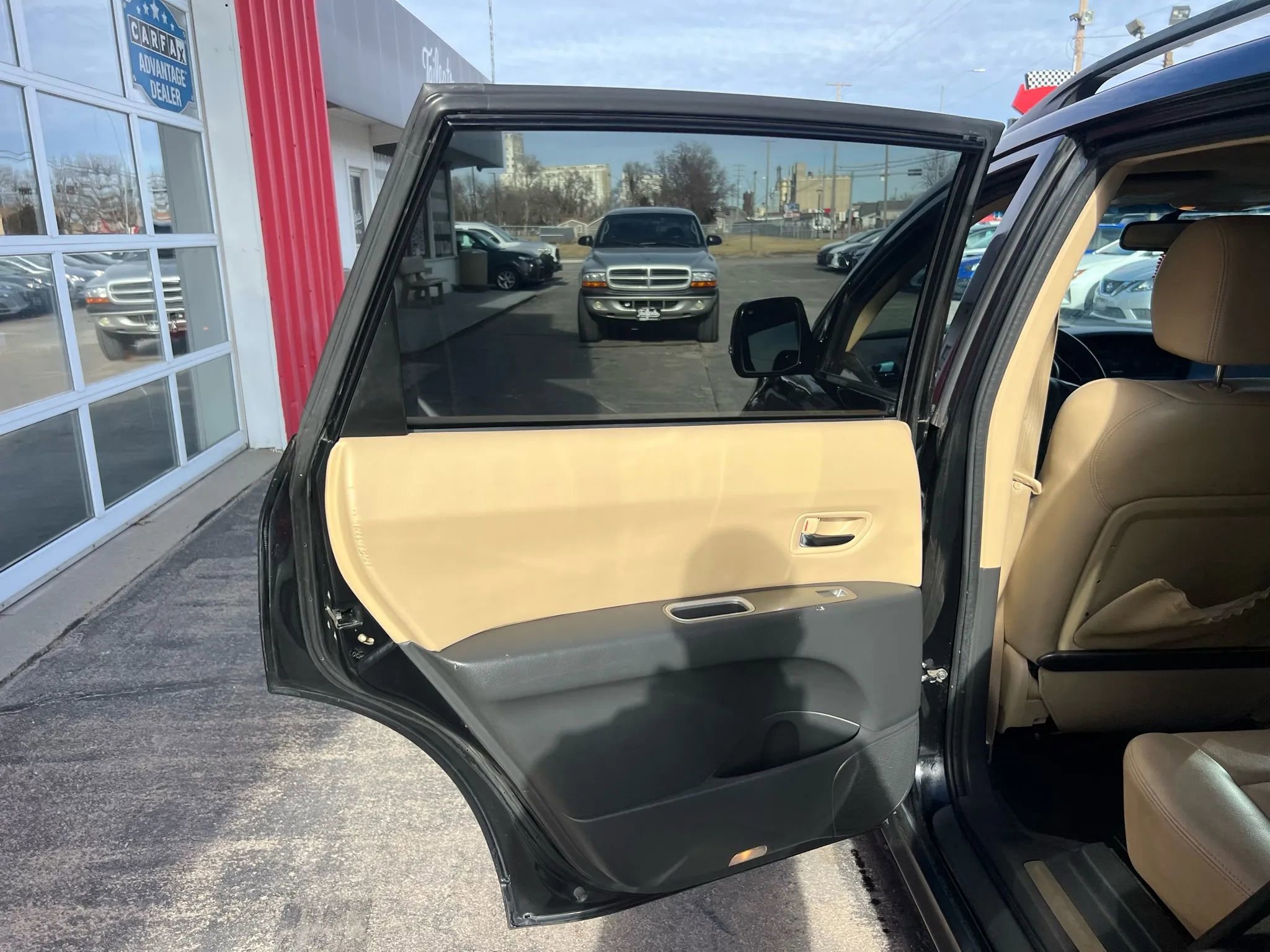 Used 2008 Subaru Tribeca Limited image 11