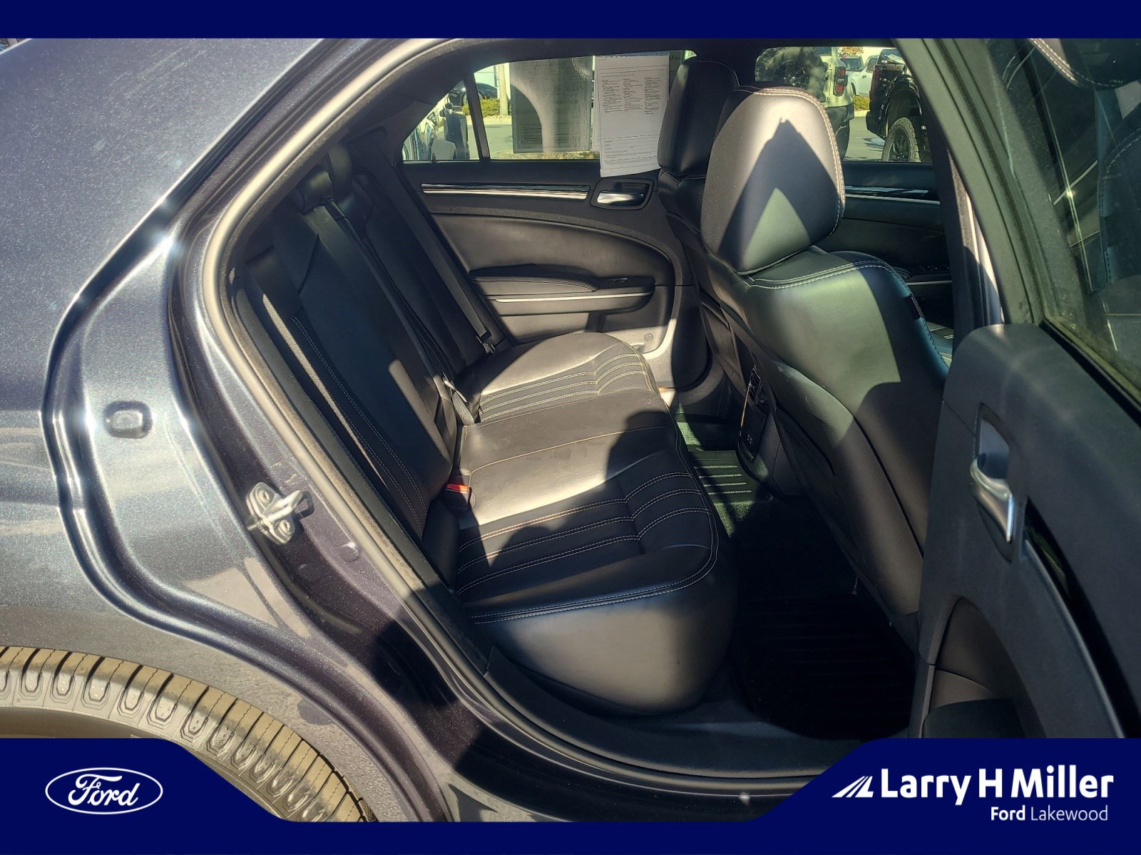 Used 2019 Chrysler 300 S image 18