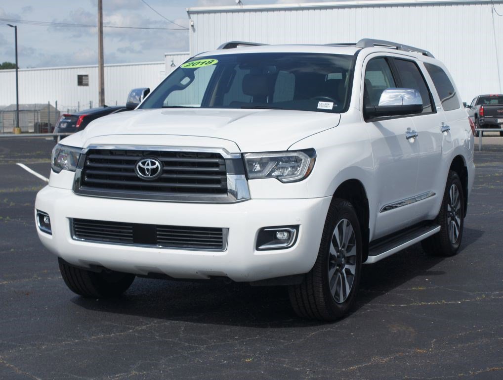 Used 2018 Toyota Sequoia Limited w/ Safety & Convenience Package AWD/4WD image 2