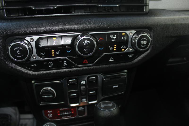 Used 2025 Jeep Wrangler Unlimited Sport image 33