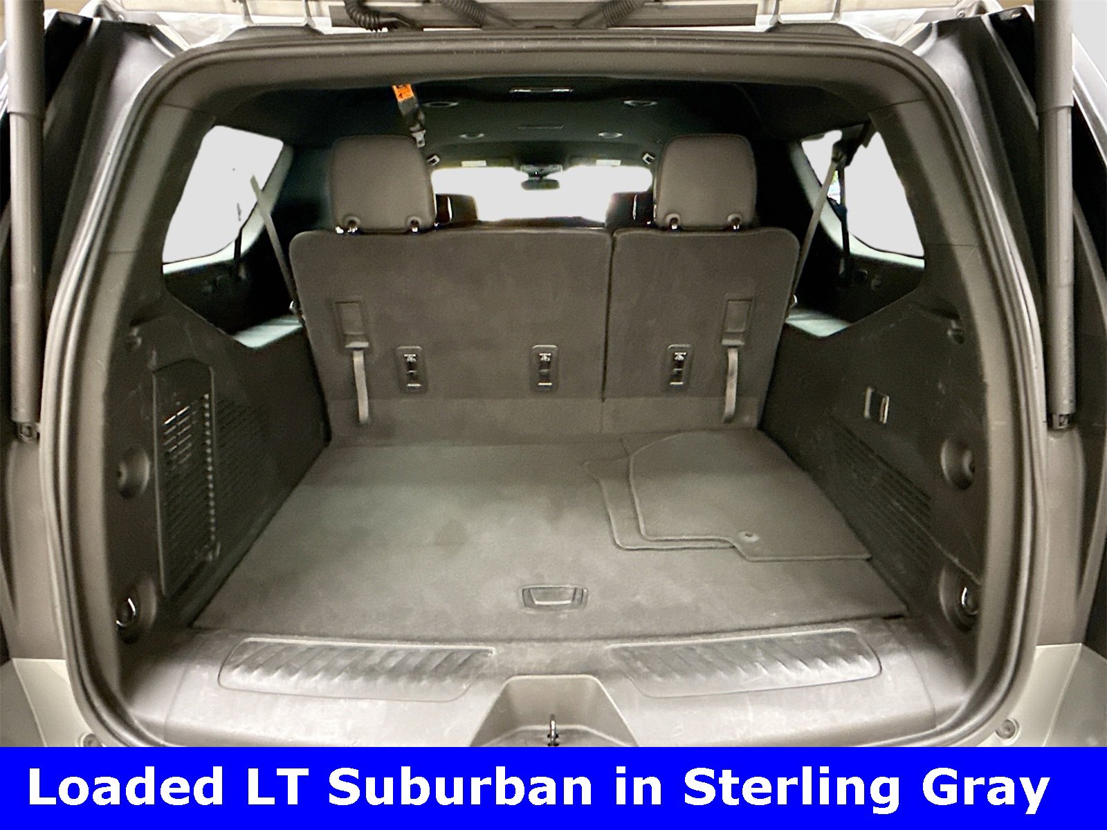 Used 2023 Chevrolet Suburban LT image 27