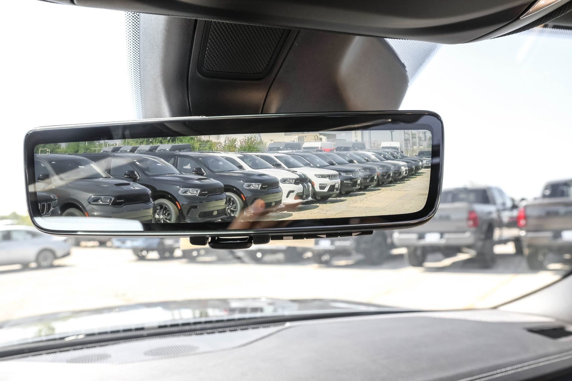 New 2025 Jeep Grand Cherokee Limited w/ Luxury Tech Group II image 19