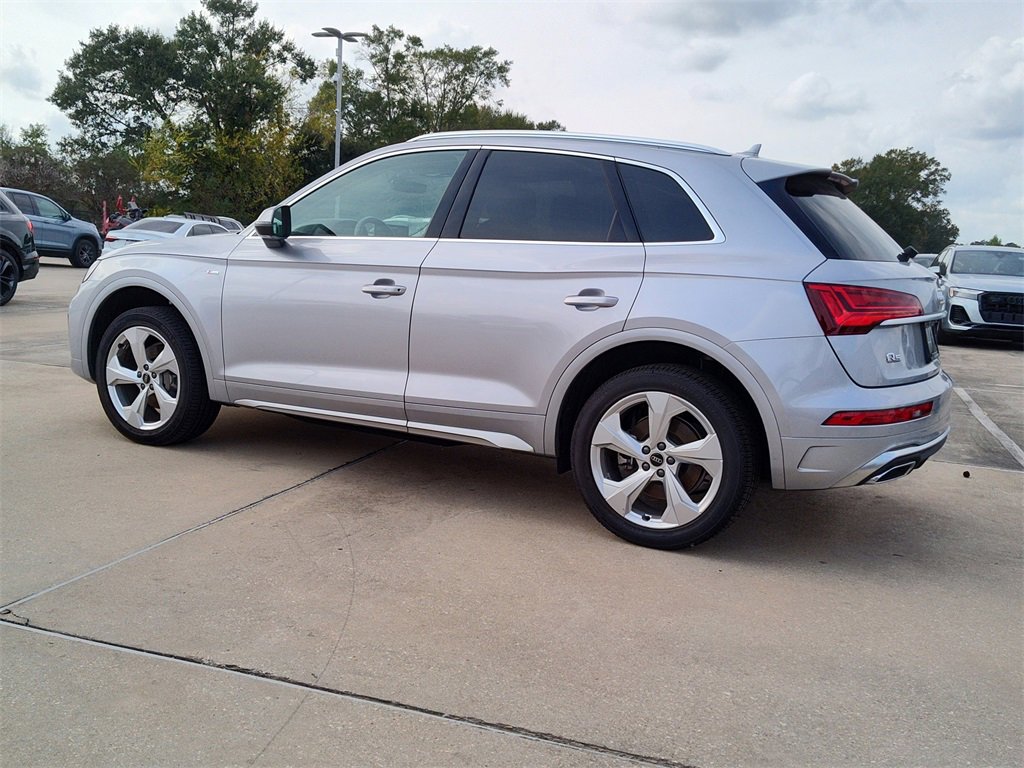 Certified 2025 Audi Q5 2.0T Premium Plus w/ Premium Plus Package image 5