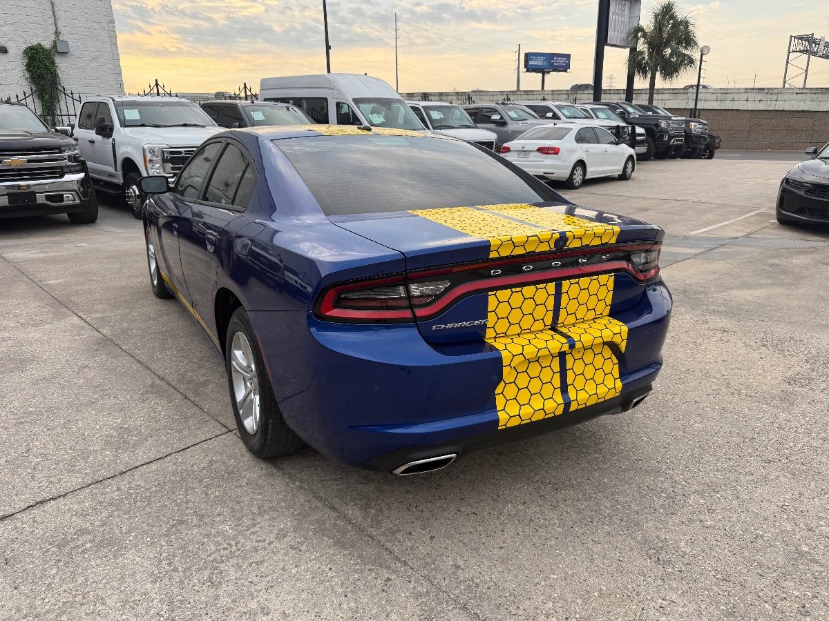 Used 2019 Dodge Charger SXT w/ Leather Interior Group RWD image 7
