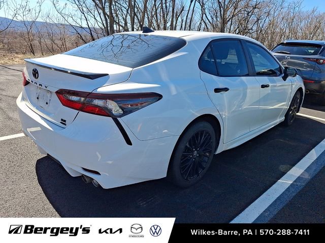 Used 2022 Toyota Camry SE image 5