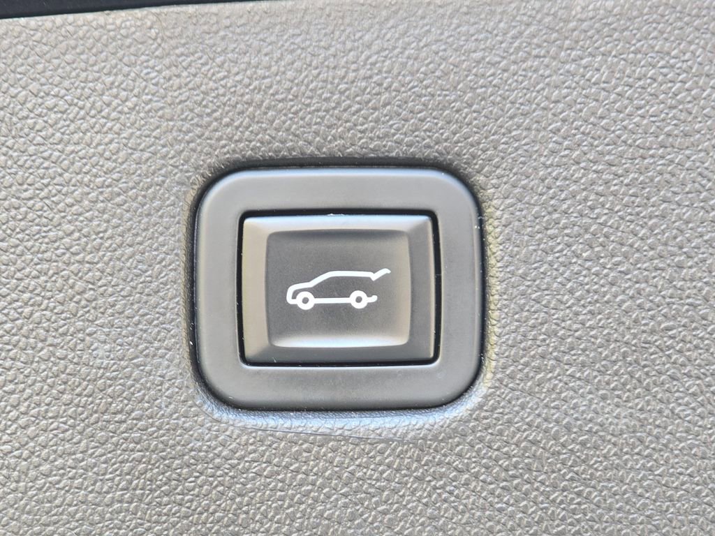 Used 2019 Chevrolet Blazer Premier w/ Sun and Wheels Package AWD/4WD image 18