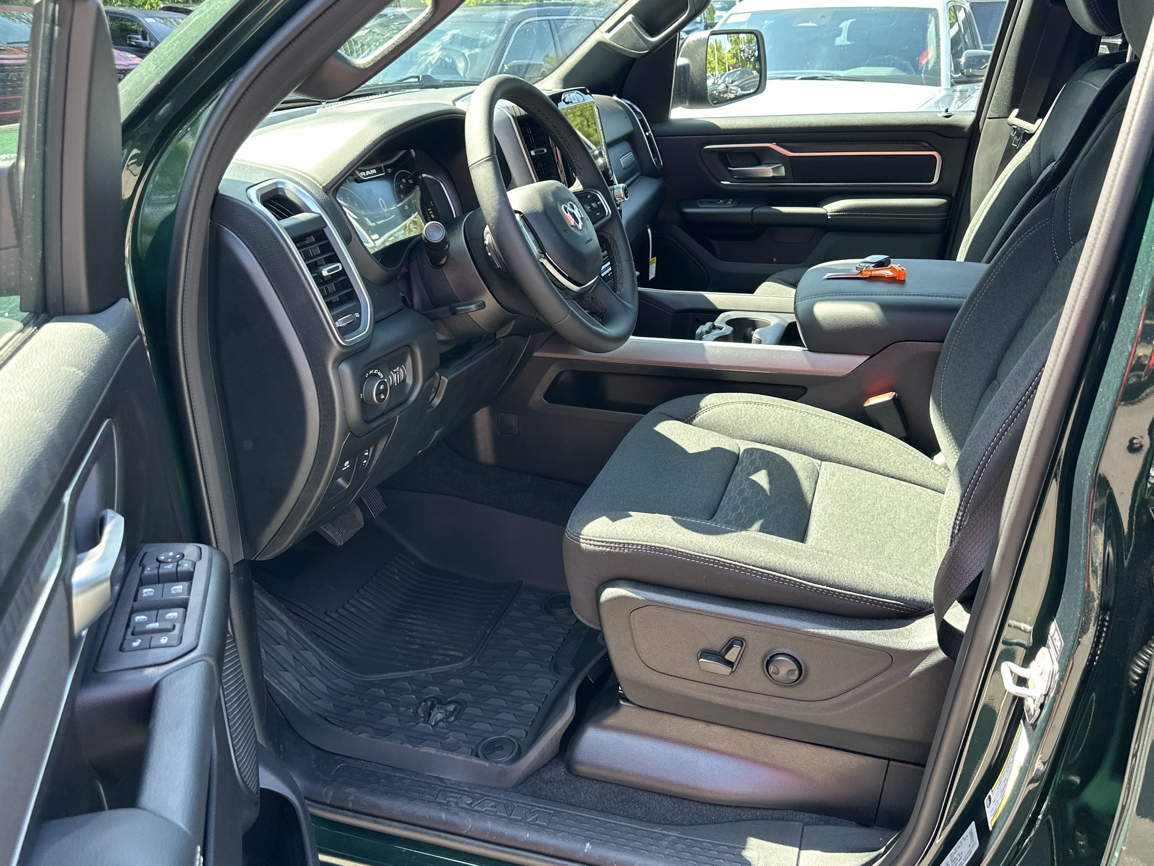 New 2026 RAM 1500 Big Horn AWD/4WD image 27