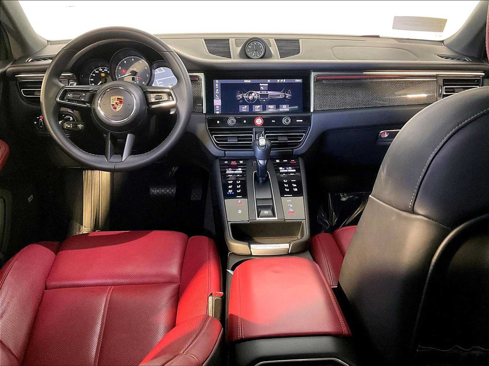 Certified 2024 Porsche Macan S AWD/4WD image 14