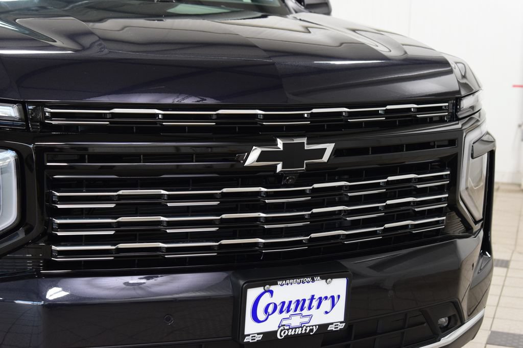 New 2026 Chevrolet Suburban High Country AWD/4WD image 11