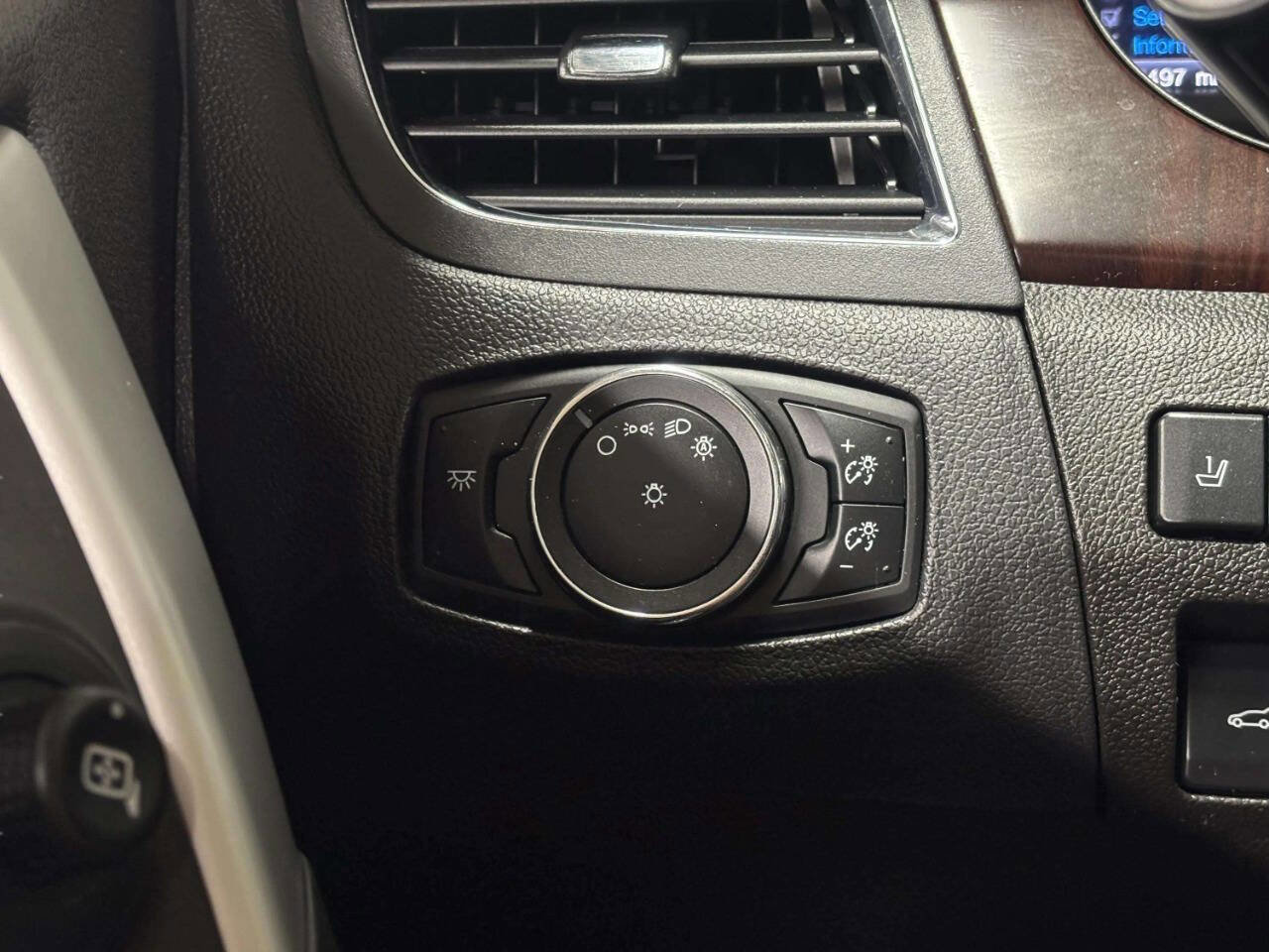 Used 2013 Ford Edge Limited image 37