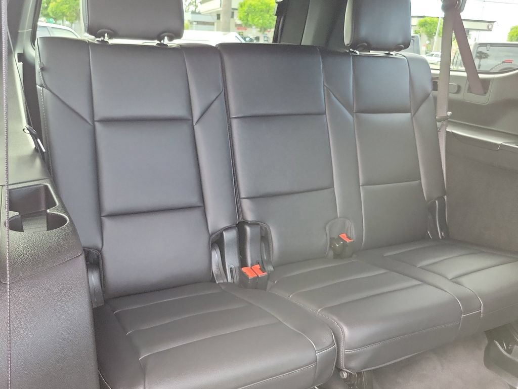 Used 2025 Cadillac Escalade ESV Luxury RWD image 26