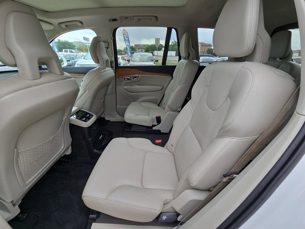 Used 2021 Volvo XC90 T8 Inscription Expression w/ Advanced Package image 15