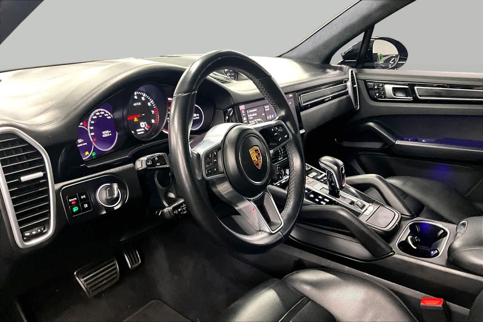 Used 2021 Porsche Cayenne GTS AWD/4WD image 17
