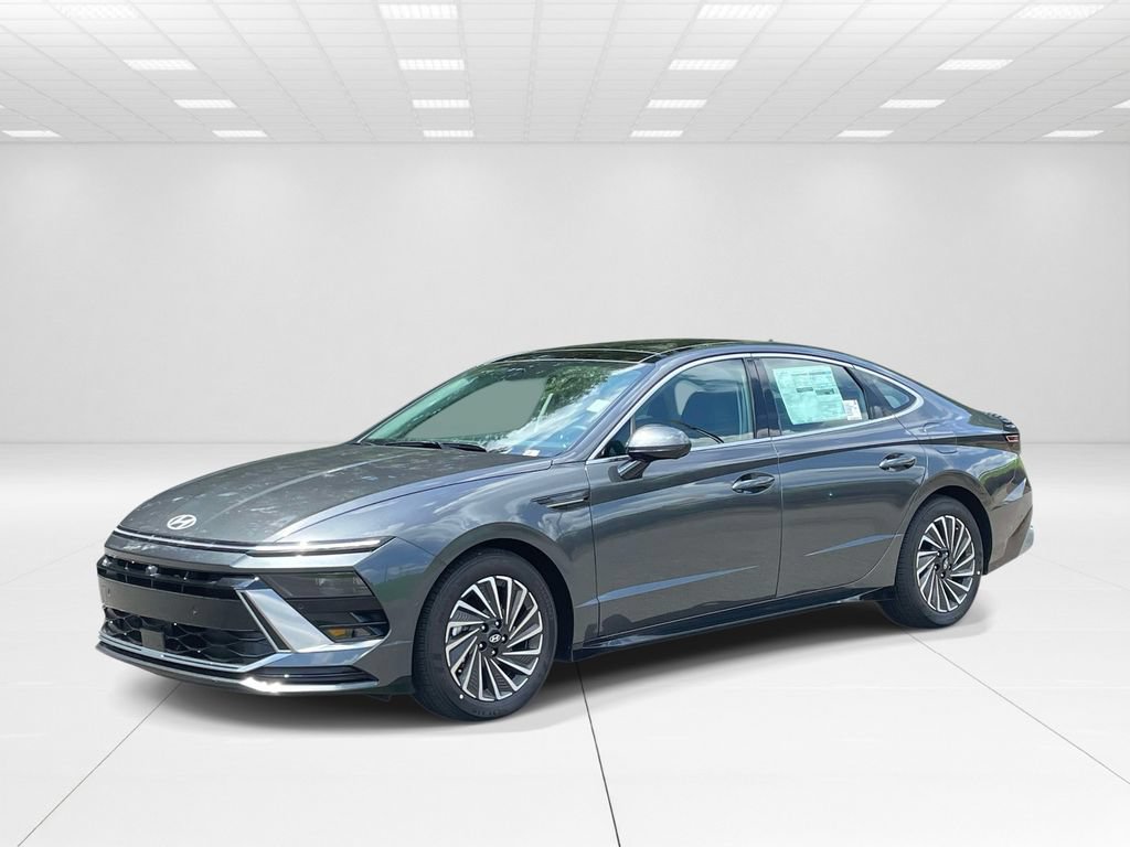 New 2026 Hyundai Sonata Limited FWD image 3