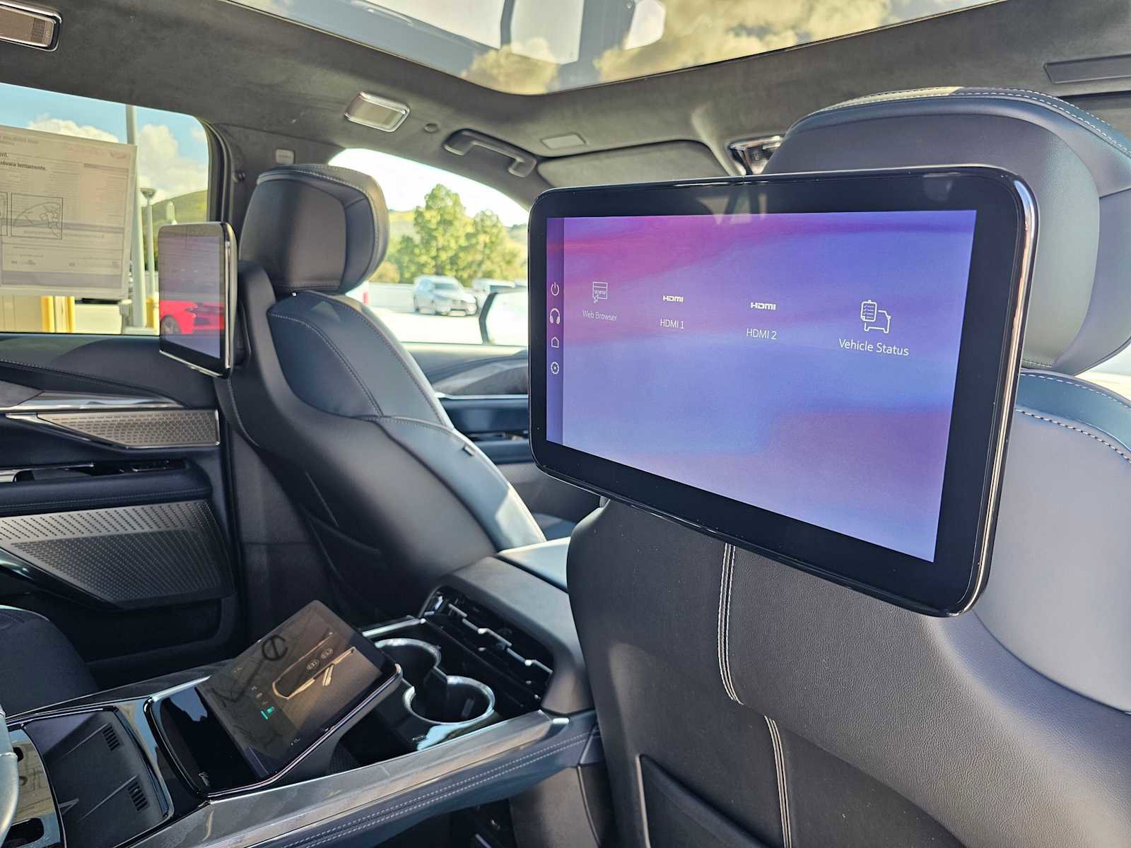 New 2026 Cadillac Escalade IQL Luxury AWD/4WD image 13