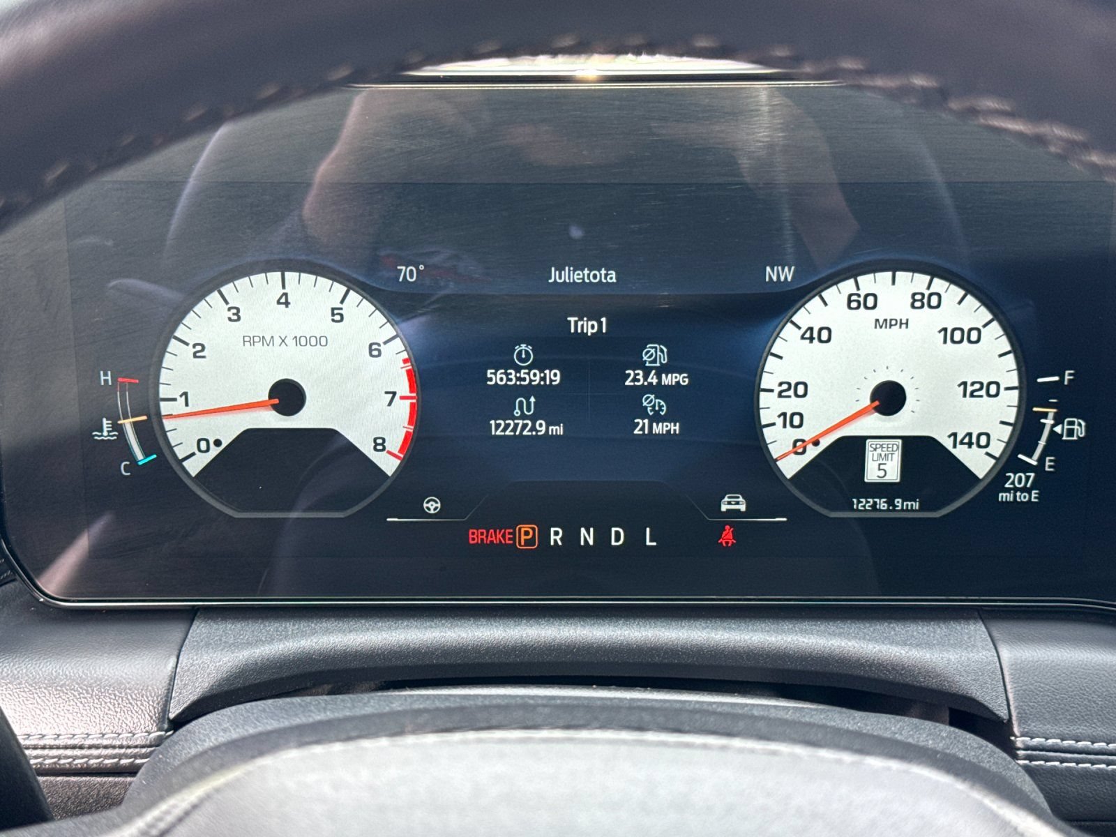 Used 2025 Ford Mustang Premium RWD image 32