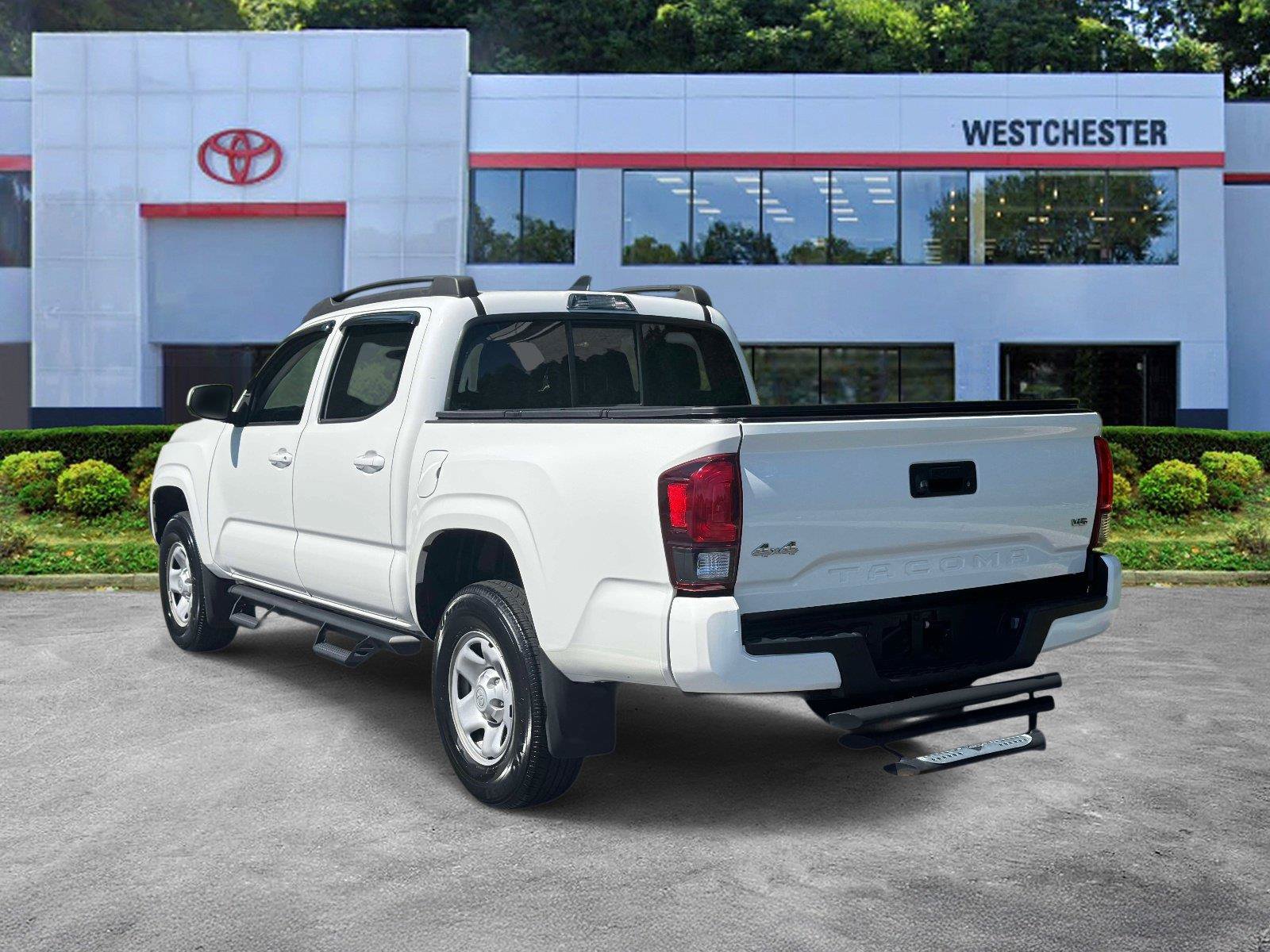 Used 2022 Toyota Tacoma SR AWD/4WD image 5