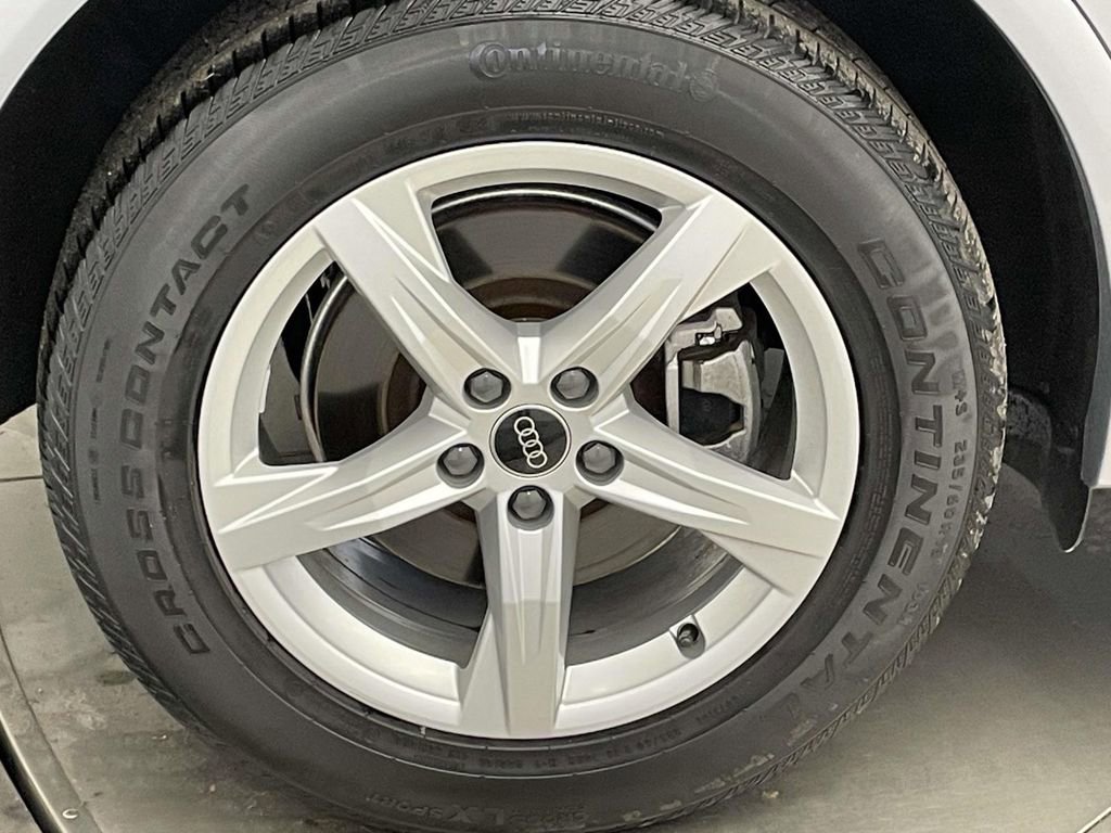 Certified 2023 Audi Q5 2.0T Premium w/ Convenience Package image 13