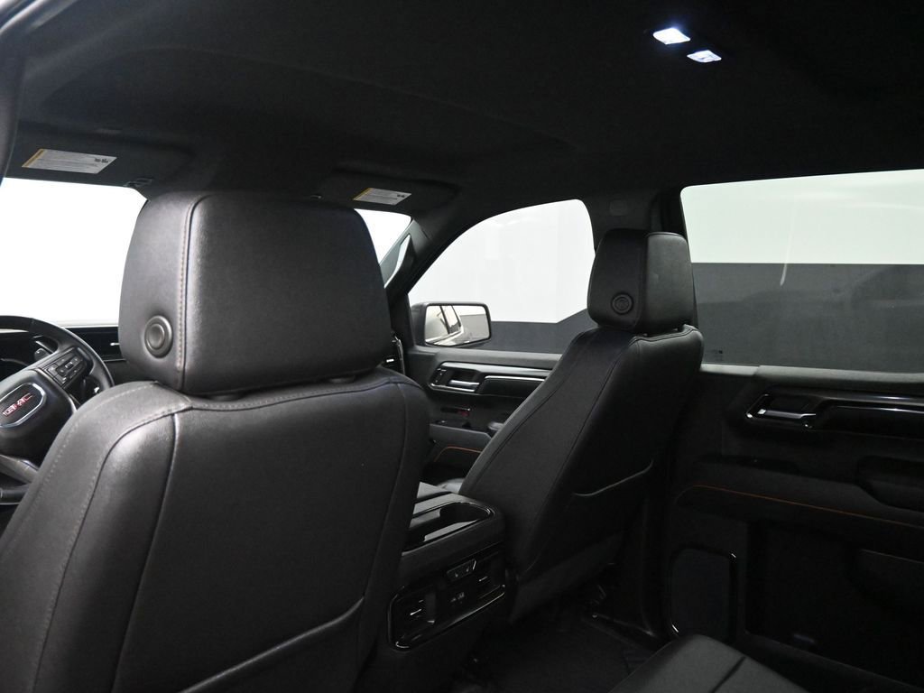 Used 2024 GMC Sierra 1500 AT4 w/ Technology Package image 3