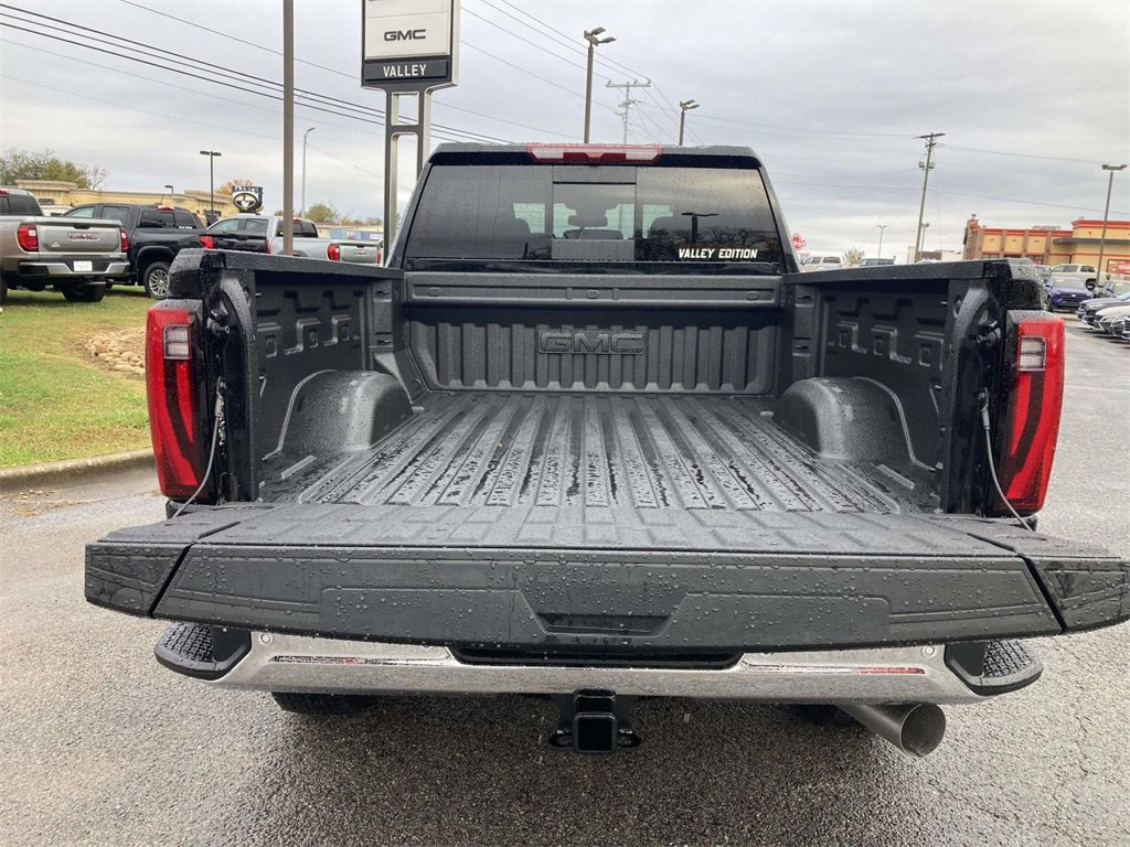 New 2026 GMC Sierra 2500 SLT w/ SLT Convenience Package image 11