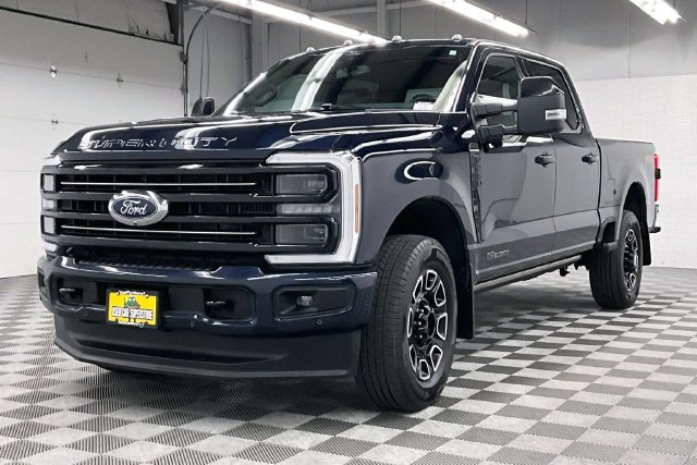 Used 2025 Ford F250 Platinum AWD/4WD image 11